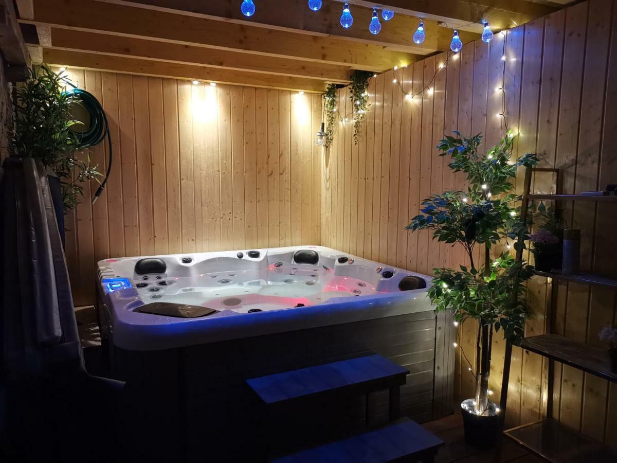 Domaine Lvd Avec Spa, Bois Et Riviere Privee La Bloutiere Exterior foto